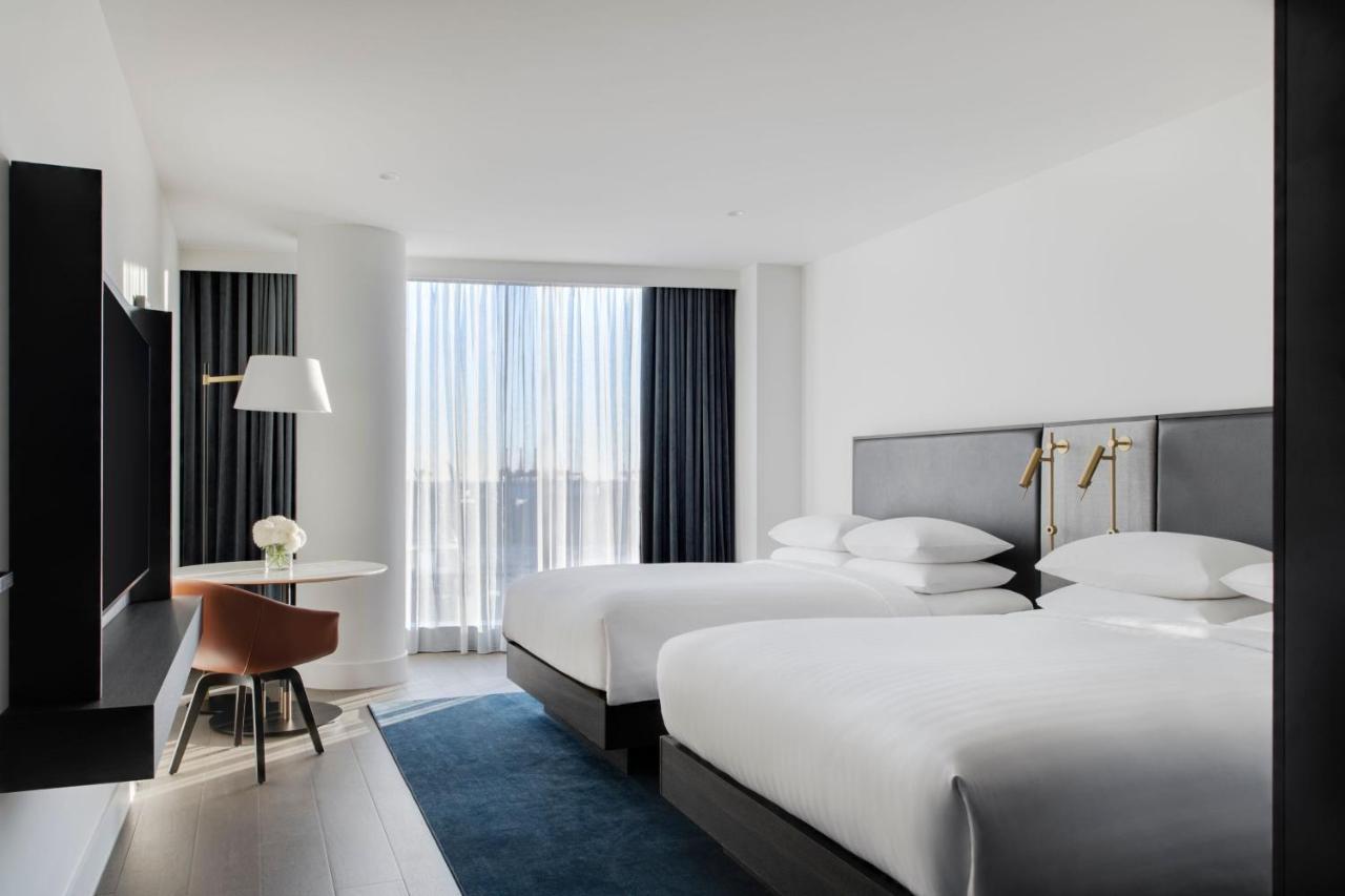Melbourne Marriott Hotel Docklands Dış mekan fotoğraf