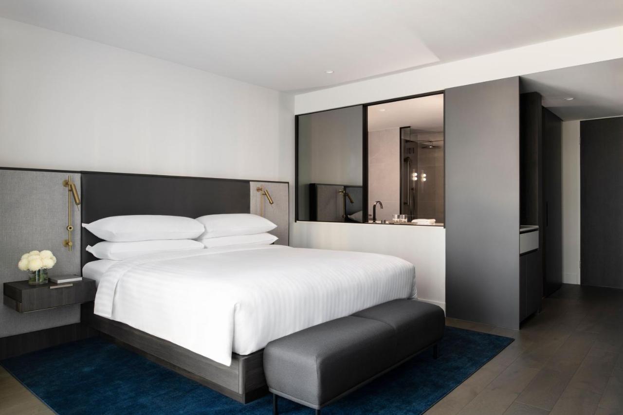 Melbourne Marriott Hotel Docklands Dış mekan fotoğraf