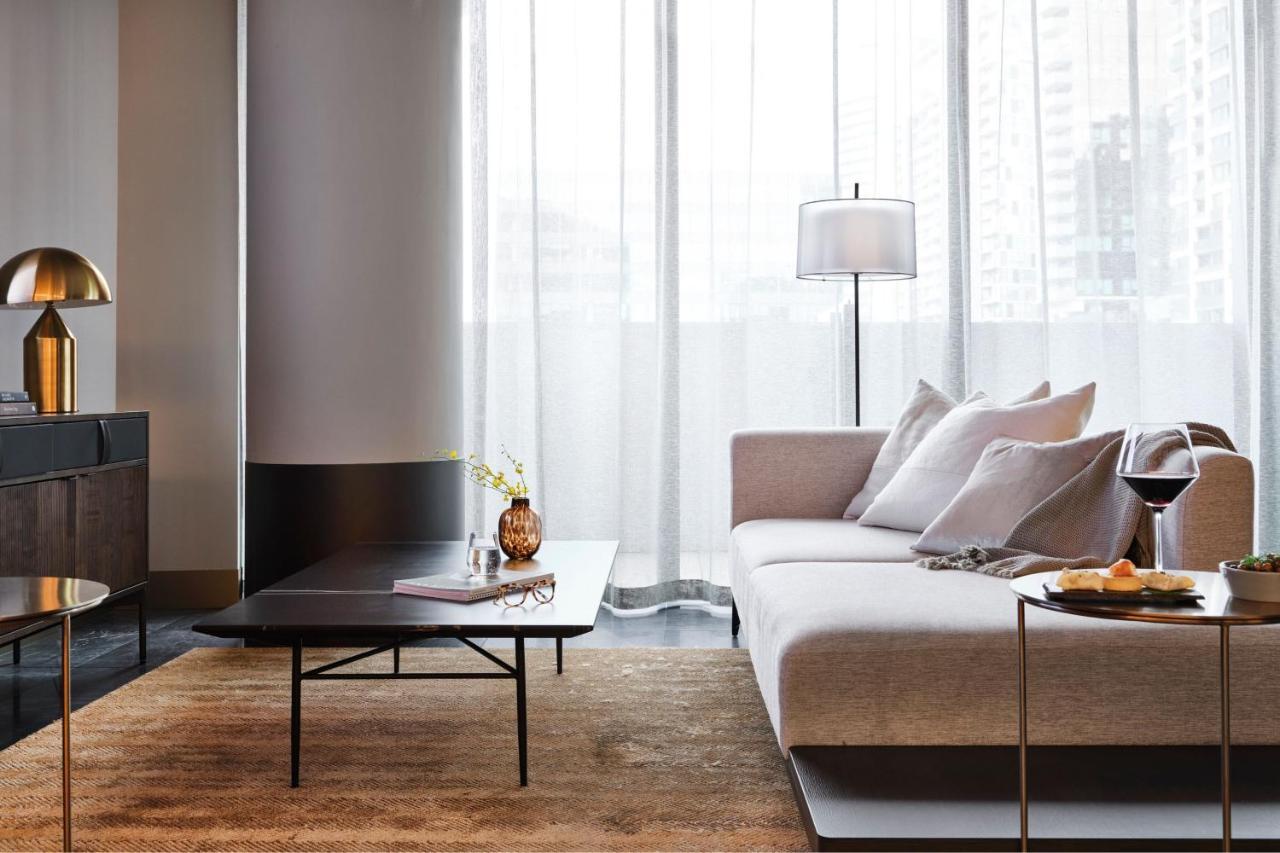 Melbourne Marriott Hotel Docklands Dış mekan fotoğraf A living room in a private house