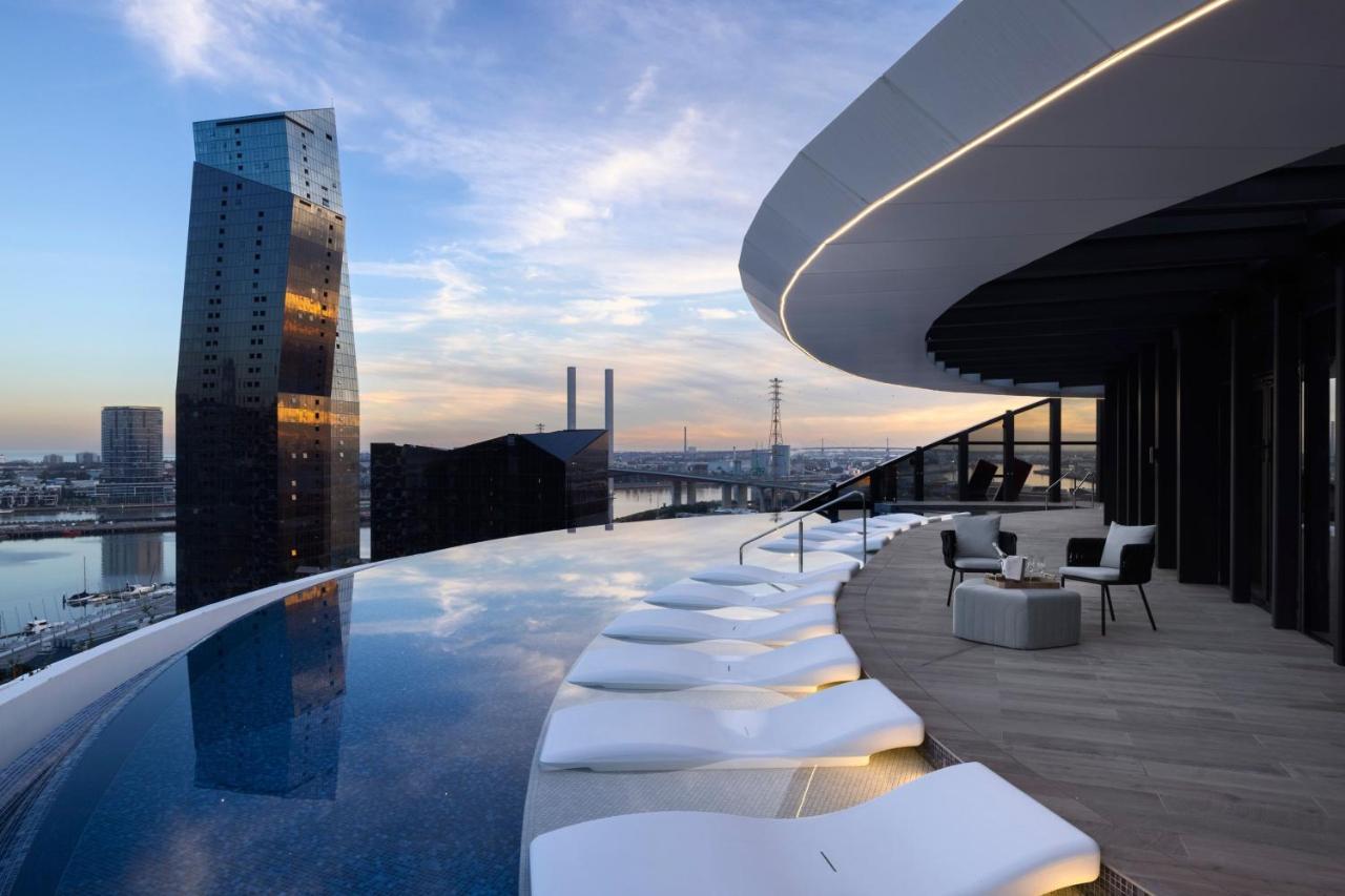 Melbourne Marriott Hotel Docklands Dış mekan fotoğraf Skyline pool